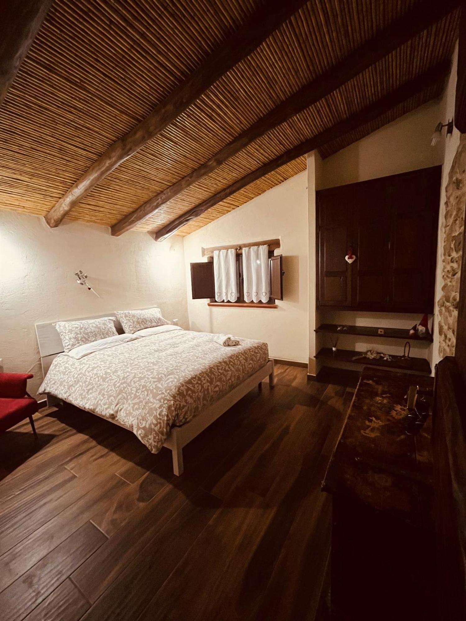 Ovostolai Cottage Fonni Luaran gambar