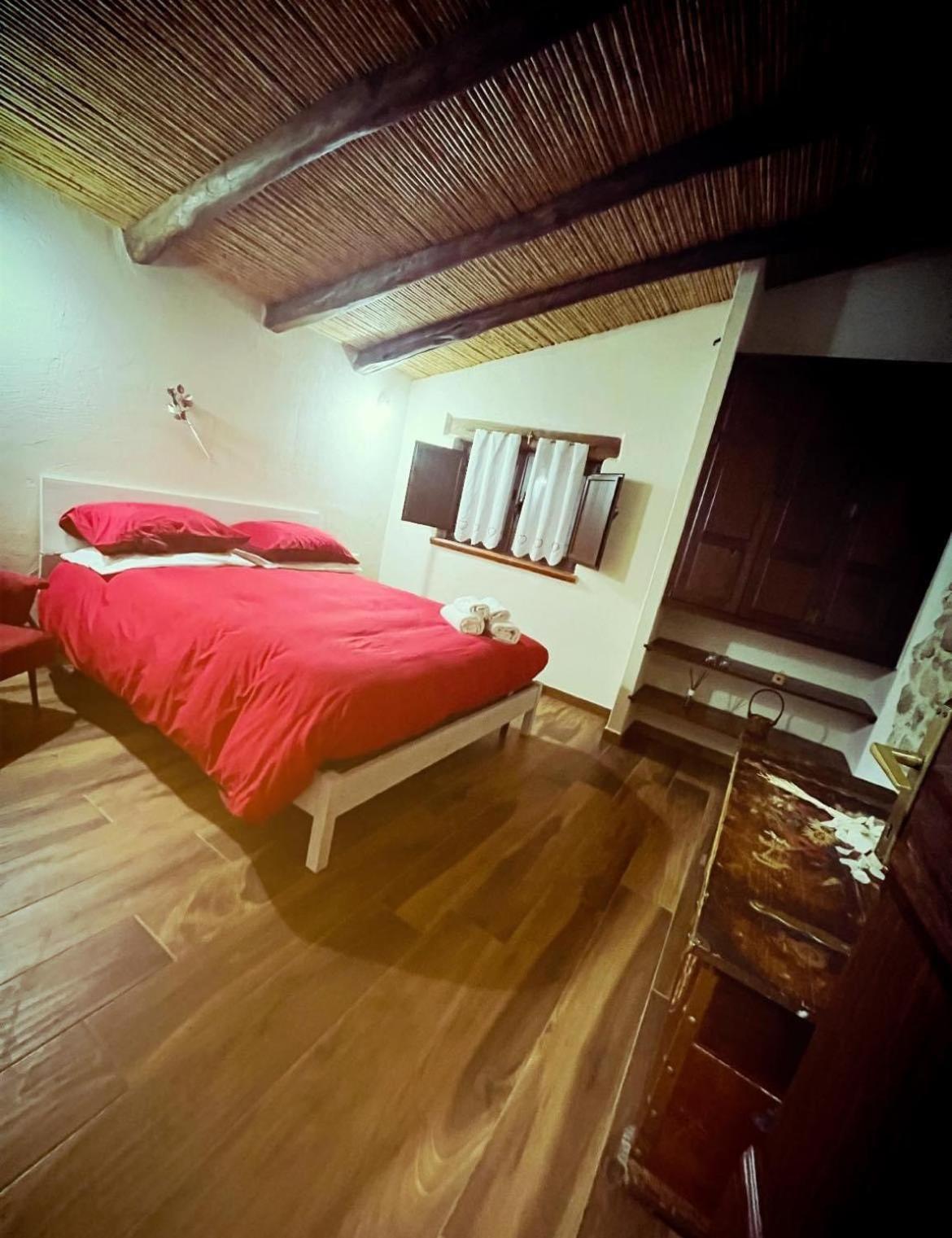 Ovostolai Cottage Fonni Luaran gambar